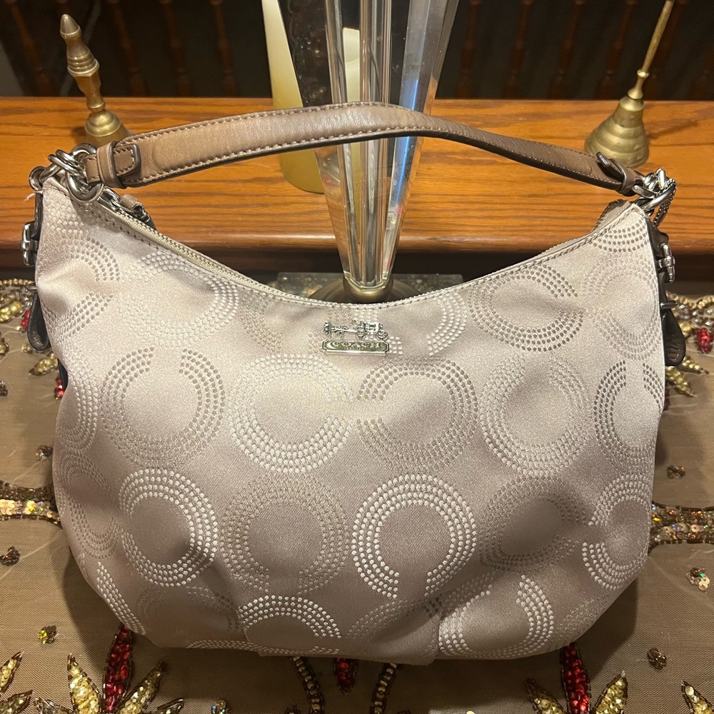 EUC Coach Madison Op Art Shoulder Bag w/charms tan/champagne gold in color - Picture 1 of 15